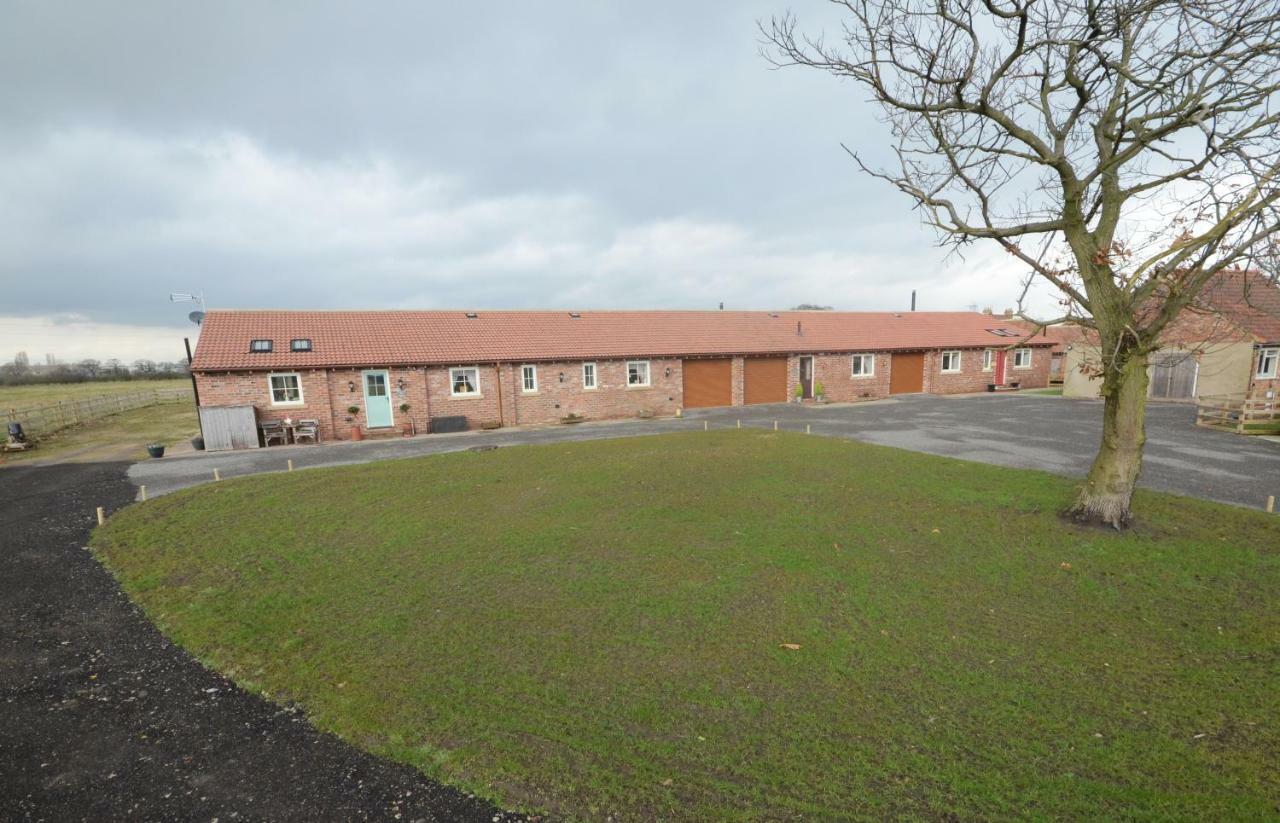 The Piglets Villa York Exterior photo